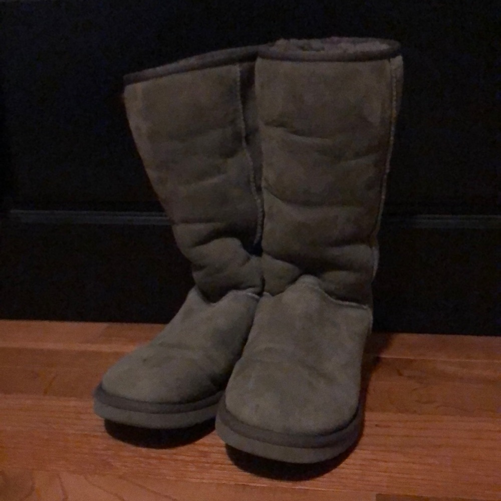 Grey Tall Uggs